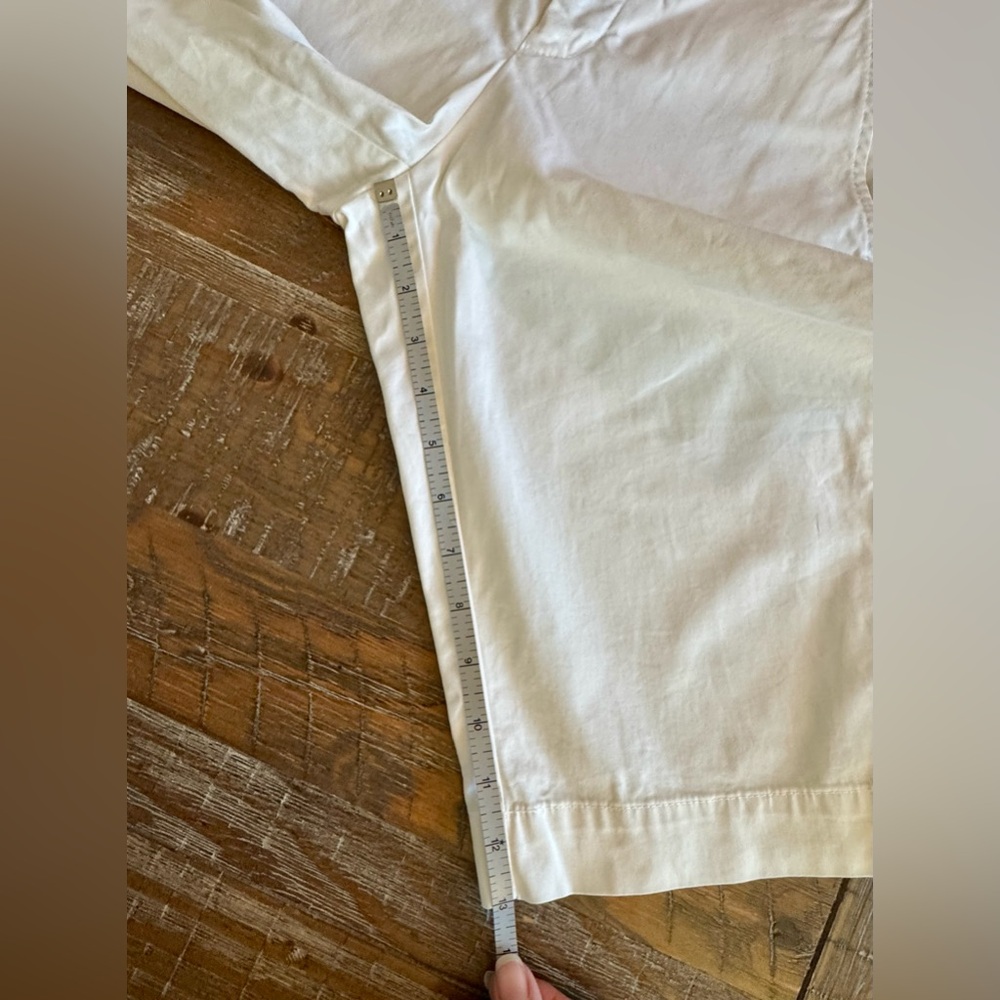 Vince Classic Women's White Chino Bermuda Shorts, Size 8 - Picture 5 of 7